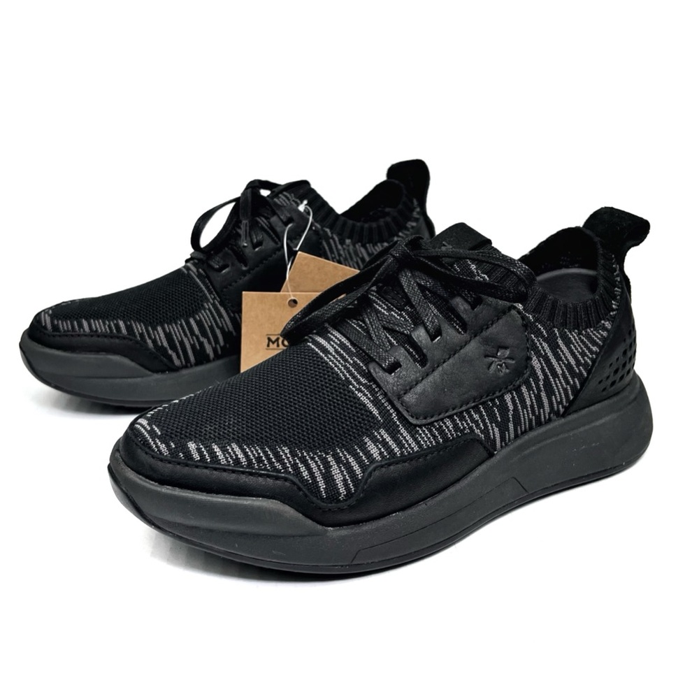 NEW Mozo Knit Trainers